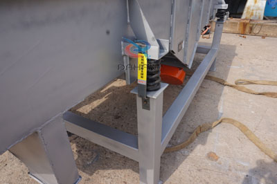 直線(xiàn)振動(dòng)篩運(yùn)輸支撐架